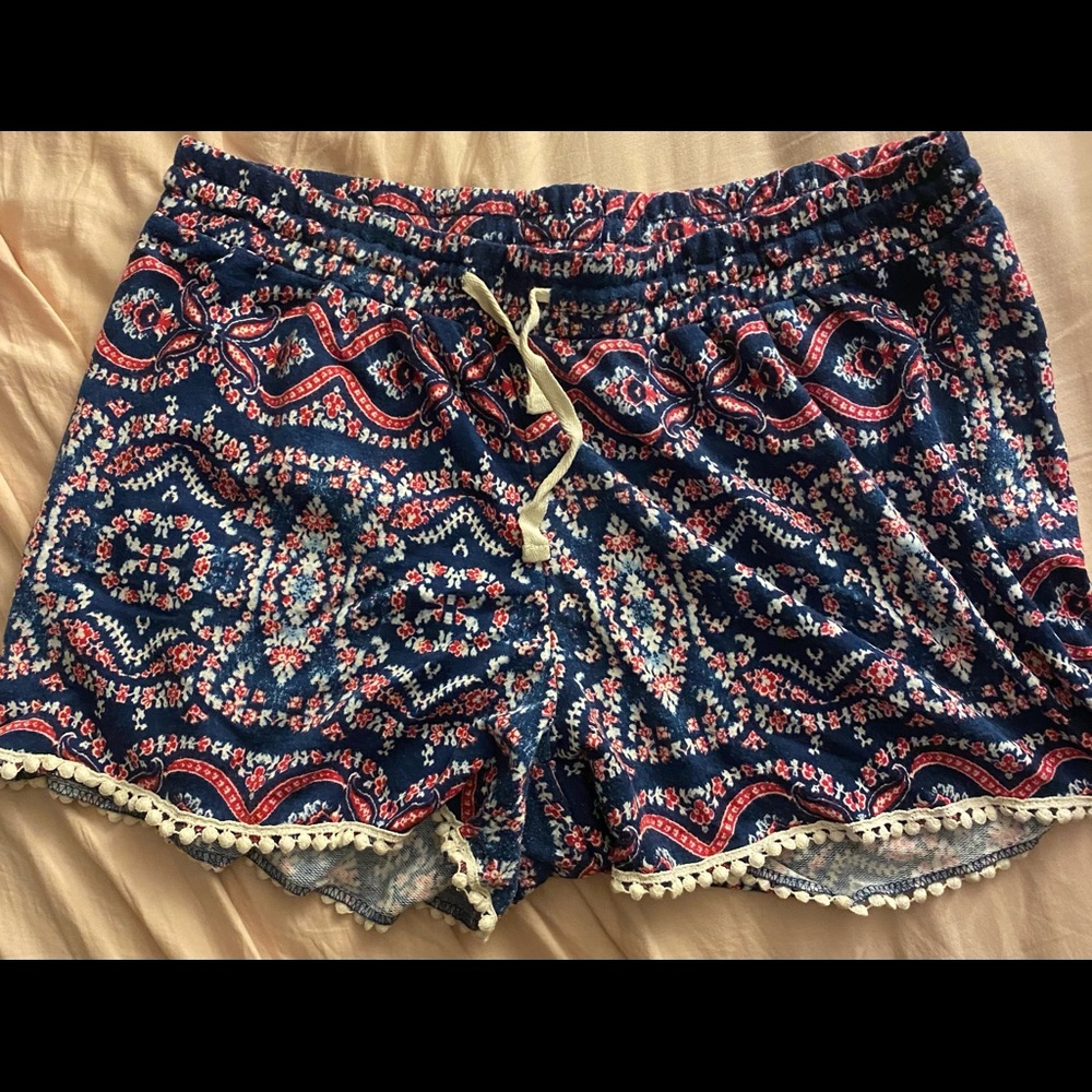 Shorts baby with flowers